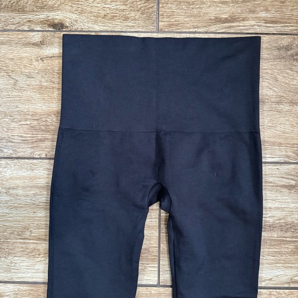 Spanx Look at Me Now High-Waisted Seamless Leggings Size 1X NWT! Black Pants - Picture 11 of 16